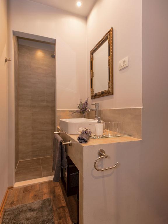 Heraclea Residential Apartments Hvar Town Habitación foto
